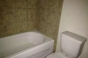 301 NW 8th St, Gainesville, FL 32601 - Photo 11