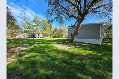 43535 Dixie Drive, Paisley, FL 32767 - Photo 9