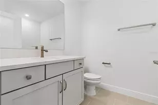 8105 Seaflower Pkwy, Bradenton, FL 34210 - Photo 23