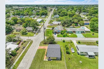 2102 Avenue P, Fort Pierce, FL 34950 - Photo 9