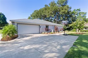 5252 Grove Mnr, Lady Lake, FL 32159 - Photo 5