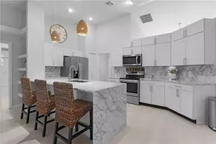 5252 Grove Mnr, Lady Lake, FL 32159 - Photo 13