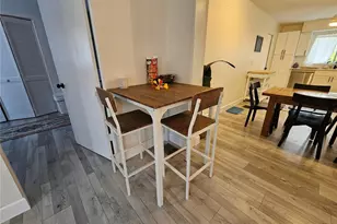 6442 Colonial Dr, Sarasota, FL 34231 - Photo 5