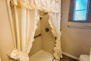 136 Dogwood Trail, Leesburg, FL 34748 - Photo 19