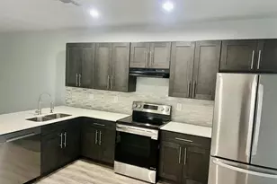 519 Blackbird Ln, Kissimmee, FL 34759 - Photo 3