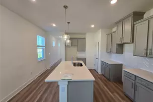 3808 Daybreak Run Loop, Spring Hill, FL 34609 - Photo 3