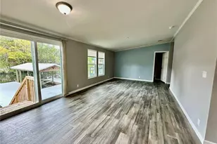 55744 Holiday Cir, Astor, FL 32102 - Photo 11