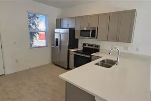 8581 Daybreak St, Sarasota, FL 34241 - Photo 3