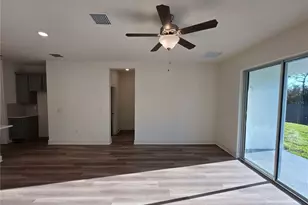 3830 Daybreak Run Loop, Spring Hill, FL 34609 - Photo 7