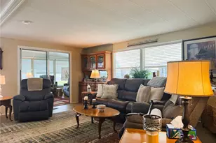 131 Bougainvillea Dr, Leesburg, FL 34748 - Photo 25