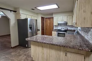 40116 Parkinsonia St, Lady Lake, FL 32159 - Photo 5