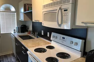 20 SW 6th St, Gainesville, FL 32601 - Photo 3