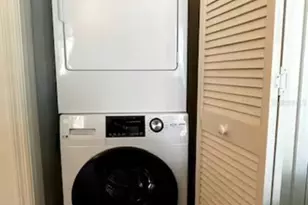 20 SW 6th St, Gainesville, FL 32601 - Photo 9