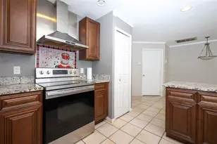 7113 Ironwood Dr, Orlando, FL 32818 - Photo 7