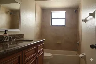 5023 Ithaca Ln, Sarasota, FL 34243 - Photo 11