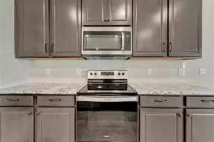 5210 Grove Mill Loop, Lakewood Ranch, FL 34211 - Photo 11