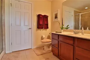 2510 Middleton Grove Dr, Brandon, FL 33511 - Photo 11