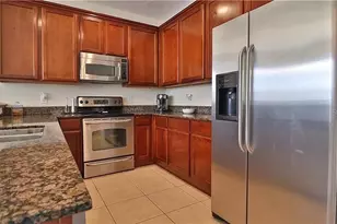 2510 Middleton Grove Dr, Brandon, FL 33511 - Photo 3