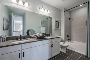 2032 Bolsena St, Nokomis, FL 34275 - Photo 9