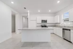 9241 Optimist Wy, Palmetto, FL 34221 - Photo 5