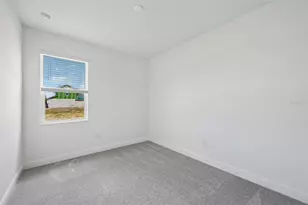 9669 Crystal Isles Cir, Sarasota, FL 34241 - Photo 27