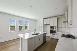 9669 Crystal Isles Cir, Sarasota, FL 34241 - Photo 11
