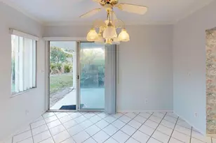2275 Pine View Cir, Sarasota, FL 34231 - Photo 9