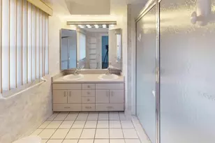 2275 Pine View Cir, Sarasota, FL 34231 - Photo 25