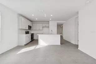 9102 Optimist Wy, Palmetto, FL 34221 - Photo 11