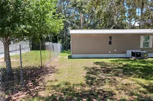 25624 Madison St, Astatula, FL 34705 - Photo 3
