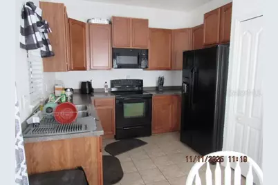 1944 Greenwood Valley Drive, Plant City, FL 33563 - Photo 7