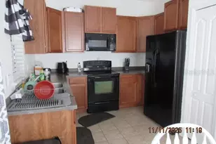 1944 Greenwood Valley Dr, Plant City, FL 33563 - Photo 7