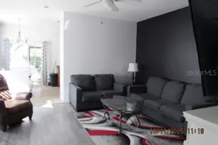 1944 Greenwood Valley Dr, Plant City, FL 33563 - Photo 3