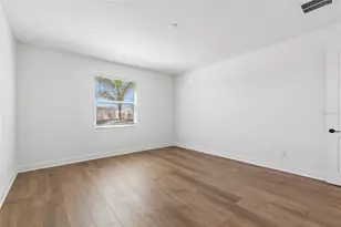 8111 Seaflower Pkwy, Bradenton, FL 34210 - Photo 29