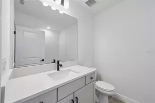 8229 Seaflower Pkwy, Bradenton, FL 34210 - Photo 17