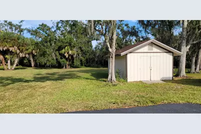 3664 Walden Pond Drive, Sarasota, FL 34240 - Photo 5