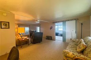 143 Jacaranda Dr, Leesburg, FL 34748 - Photo 11