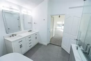 6112 Silver Oaks Dr, Zephyrhills, FL 33542 - Photo 15