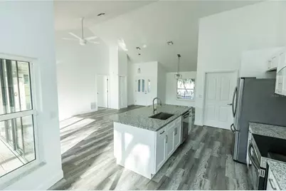 6112 Silver Oaks Drive, Zephyrhills, FL 33542 - Photo 11