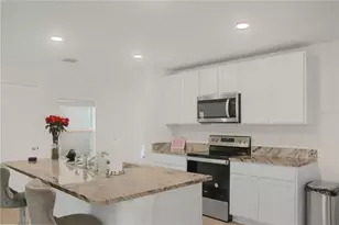 16820 Delia St, Wimauma, FL 33598 - Photo 9