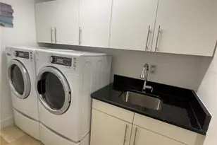 3060 Grand Bay Blvd, Longboat Key, FL 34228 - Photo 31