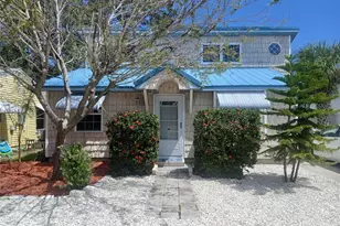 2728 58th St S, Gulfport, FL 33707 - Photo 1