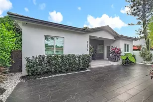 2356 SW 11th St, Miami, FL 33135 - Photo 5