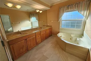 3631 Square W Ln, Sarasota, FL 34238 - Photo 17