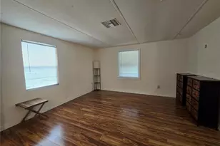 55646 Carl St, Astor, FL 32102 - Photo 5