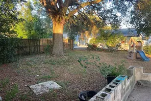 608 Maggie Cir, Winter Haven, FL 33880 - Photo 3