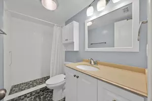 5224 Cypress Creek Dr, Orlando, FL 32811 - Photo 13