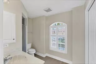 177 Valencia Lakes Dr, Venice, FL 34292 - Photo 31