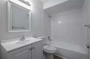 32 W Marbrisa Way, Kissimmee, FL 34743 - Photo 5