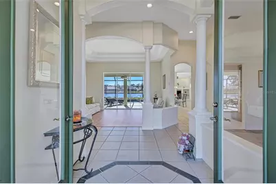 5484 Oak Crest Boulevard, Sarasota, FL 34233 - Photo 11